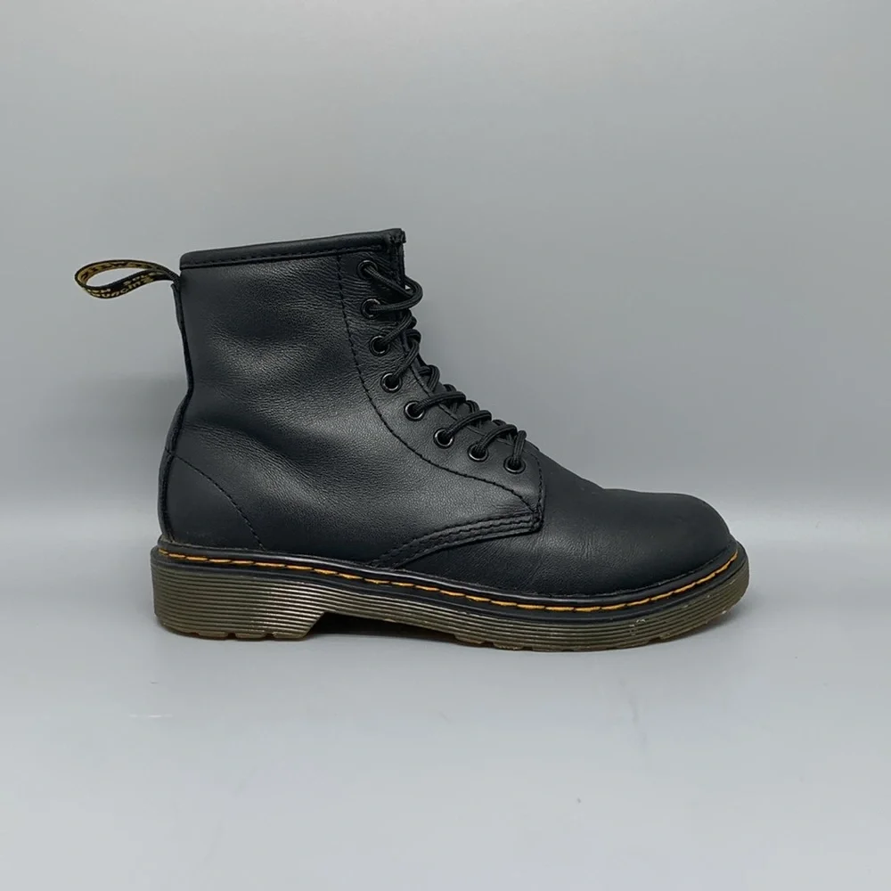 Dr Martens 1460 Leather Boots Youth Sz 2‎